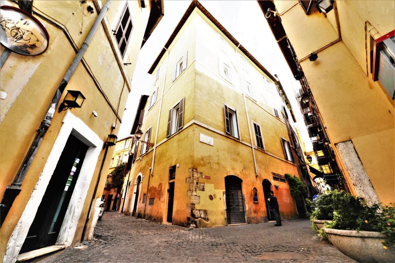 Campo De Fiori Relais Aparthotel โรม ภายนอก รูปภาพ