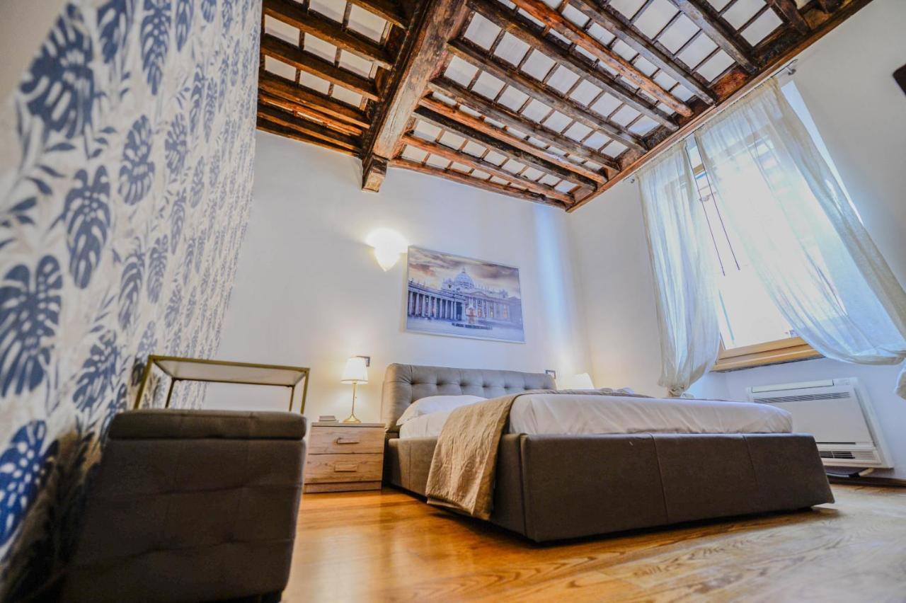 Campo De Fiori Relais Aparthotel โรม ภายนอก รูปภาพ
