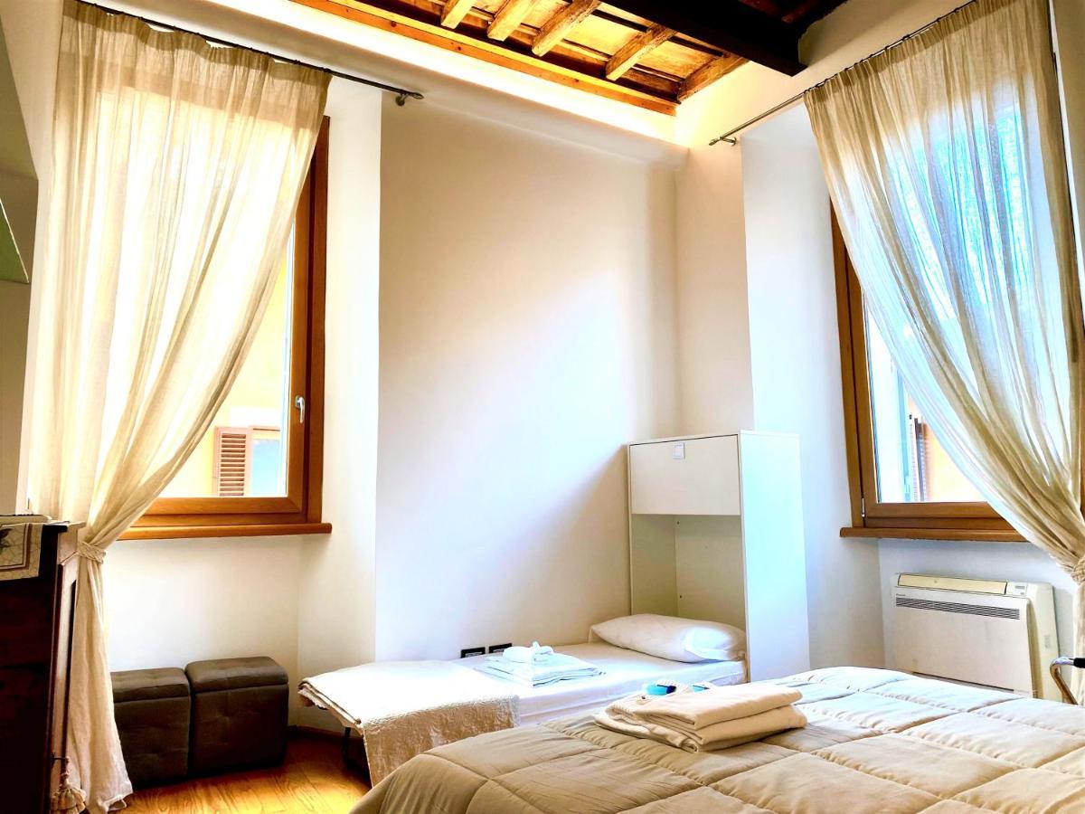 Campo De Fiori Relais Aparthotel โรม ภายนอก รูปภาพ